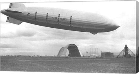 Zeppelin - B&W