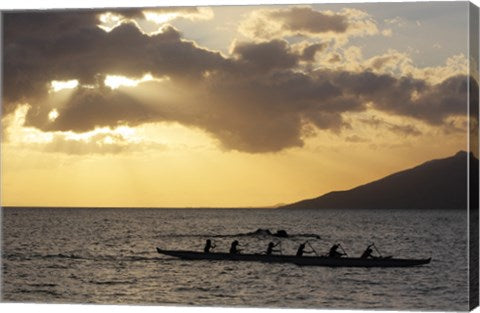 Canoers Paddling to the Dock at Kalama Park