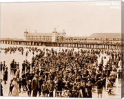 Crowd at Atlantic City 1910