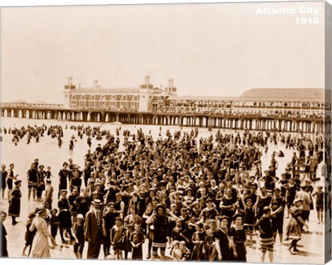 Crowd at Atlantic City 1910