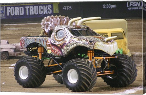 Jurassic Attack Monster Truck