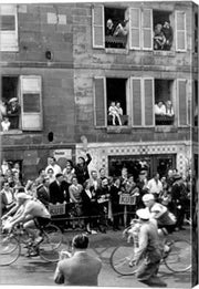 People watching the cyclists being provisioned. Tour de France 1958.