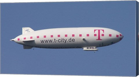 Zeppelin - color photo