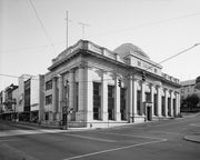 GENERAL VIEW, MAIN ST. FACADE ON LEFT, NINTH ST. ON RIGHT - Lynchburg National Bank, Ninth and Main Streets, Lynchburg