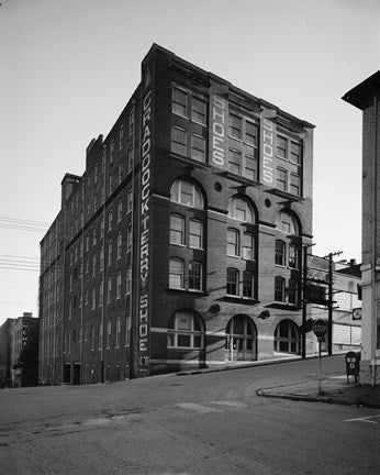 GENERAL VIEW, WITH NINTH ST. FACADE ON RIGHT - Craddock-Terry Shoe Company, Ninth and Jefferson Streets, Lynchburg