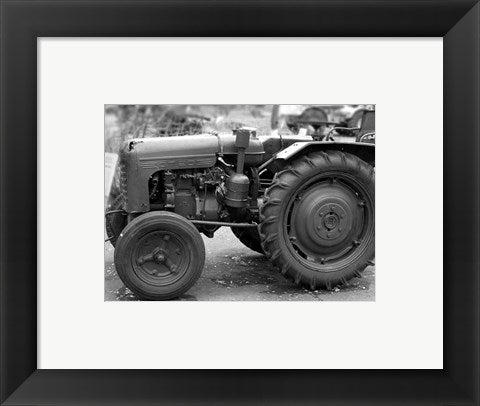 Tractor (black & White)