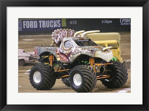 Jurassic Attack Monster Truck