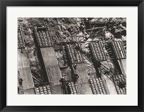 Between Arizona and Nevada. Placing concrete in the sidewall of the Nevada spillway