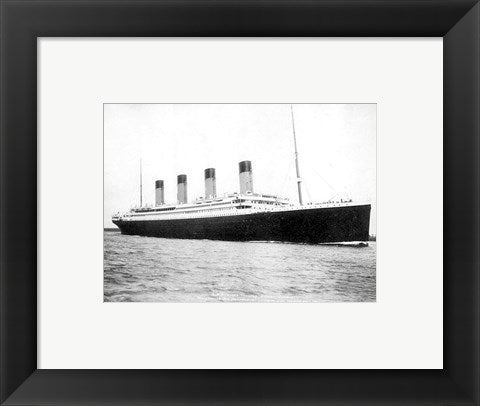 Titanic B&W