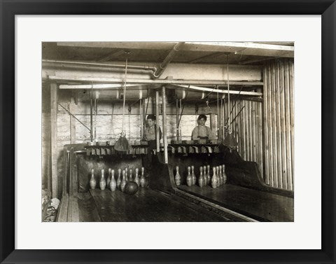 Bowling Alley Employees, New York