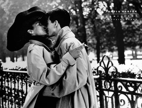 Veronica and Alex, Paris, 1984 by Pamela Hanson Wall Art Décor 23 5/8 x 31 ½ Art Print